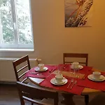 De Nussi's 3 *