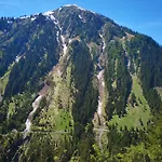 Lägenhet De Nussi's 3